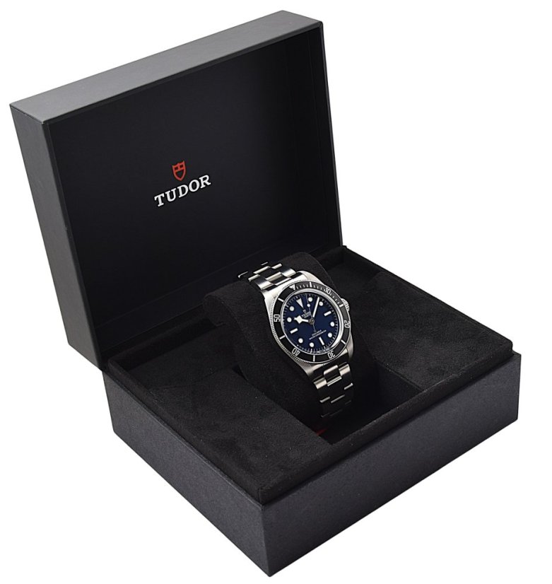 TUDOR Black Bay 68