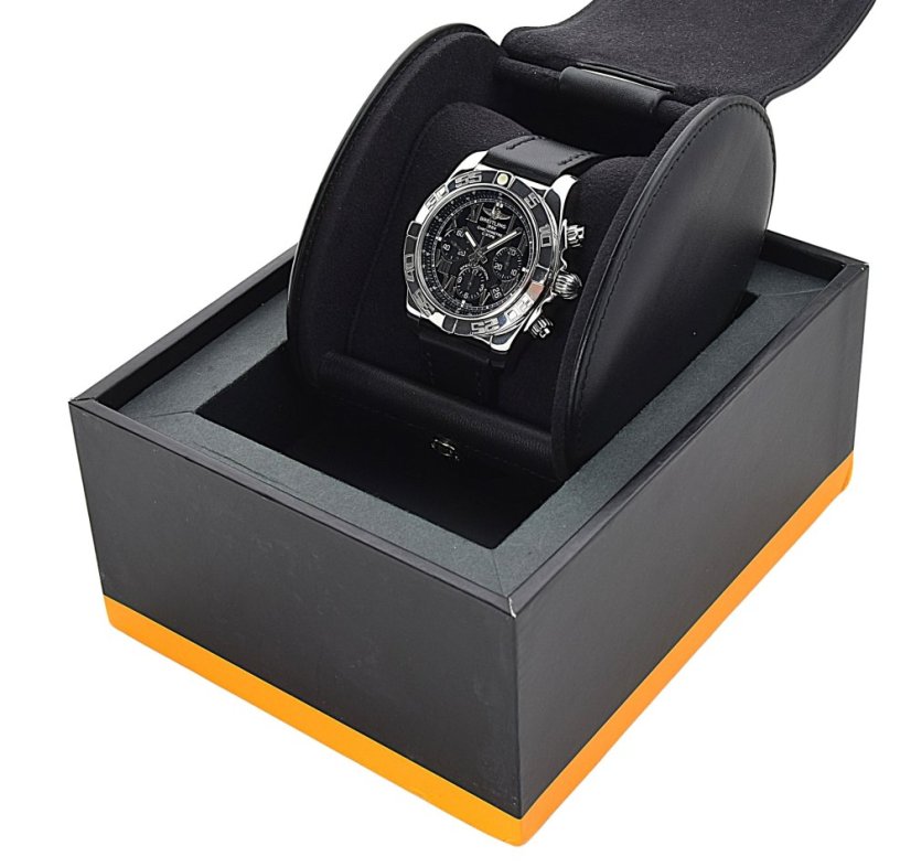 BREITLING Chronomat 44mm Special Edition