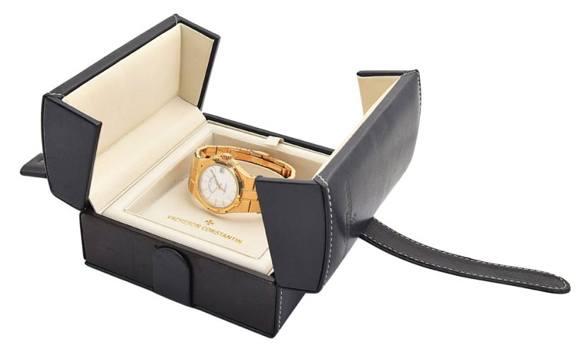 VACHERON CONSTANTIN overseas collection