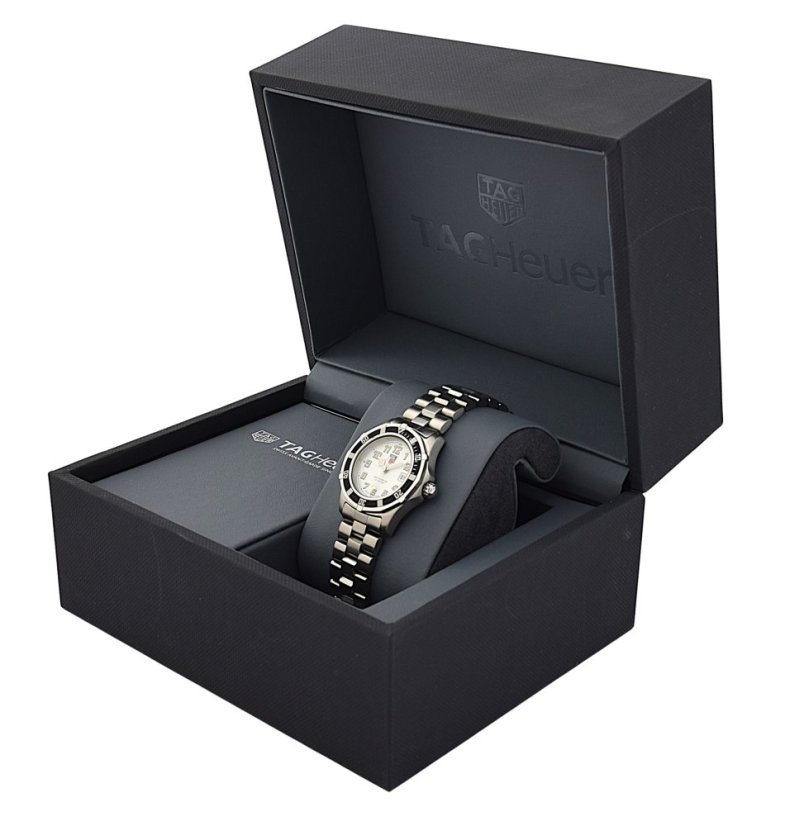 Tag Heuer 2000 Professional