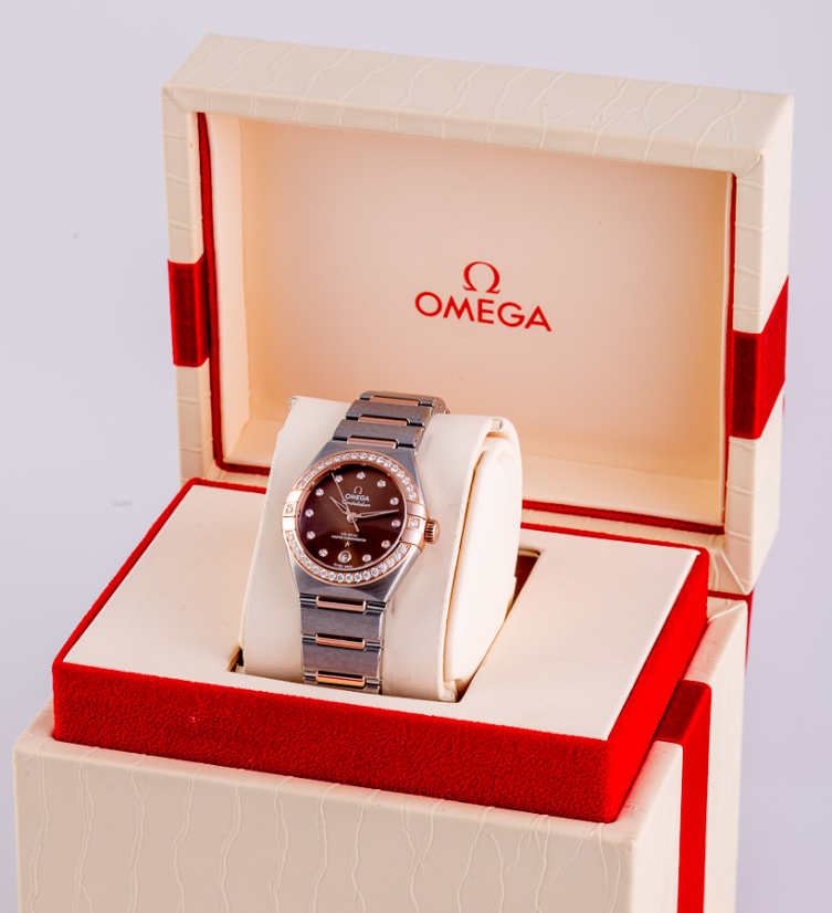 Omega Constellation Manhattan