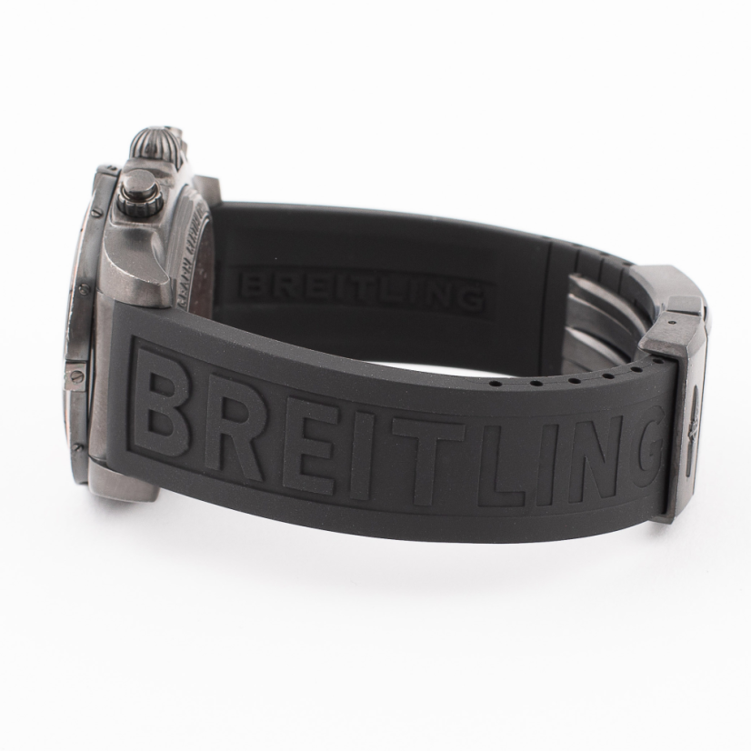 Breitling Chronomat 44 Raven Edition Speciale