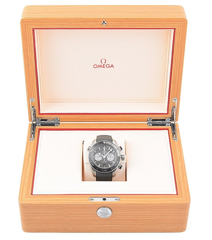 OMEGA Seamaster Planet Ocean