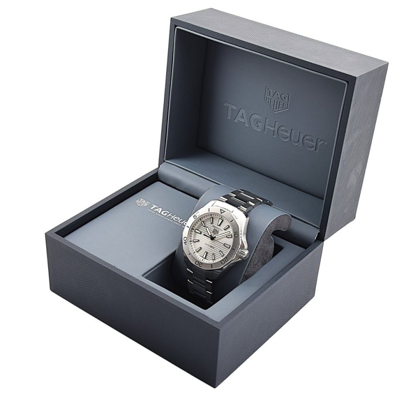 Tag Heuer Aquaracer Professional 200