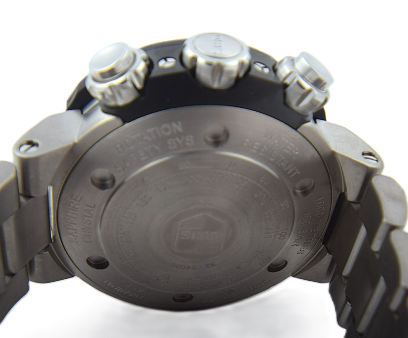 Oris Divers Titan 51mm