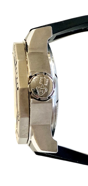 Corum Admiral’s Cup Deep Hull Limited Editon 500ks