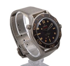 Omega Seamaster Diver 300M 007 No Time to Die