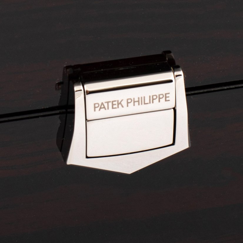 Patek Philippe Annual Calendar 5146G-010