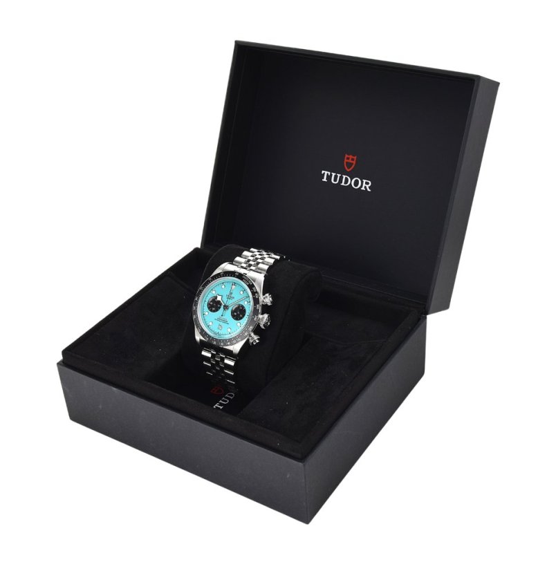 TUDOR Black Bay Chrono Flamingo Blue