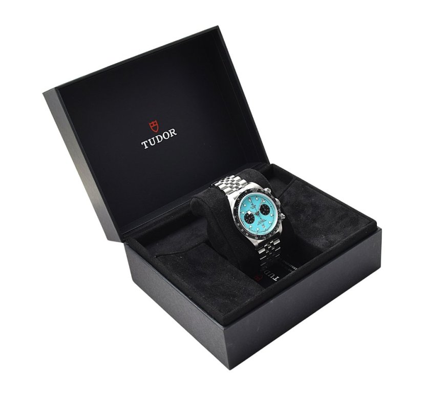 TUDOR Black Bay Chrono Flamingo Blue