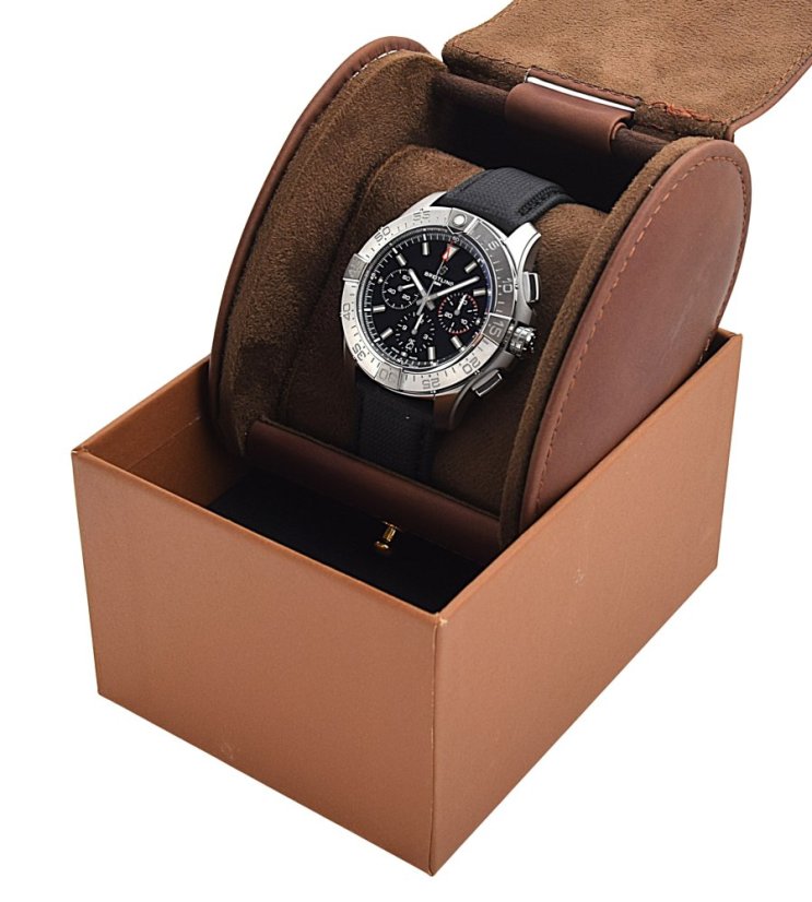 BREITLING Avenger 44mm