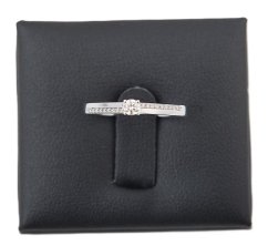 Prsten z bílého zlata 14Kt 1,75 g