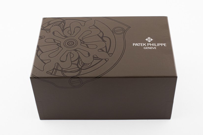 Patek Philippe Annual Calendar 5146G-010
