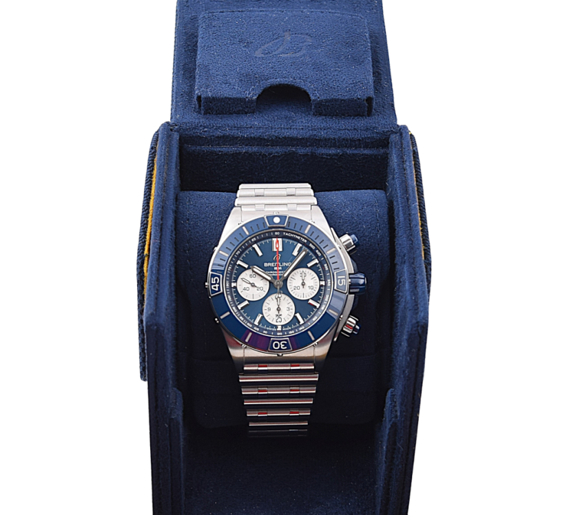 Breitling Super Chronomat  B01 44