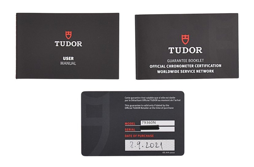 TUDOR Black Bay Chrono