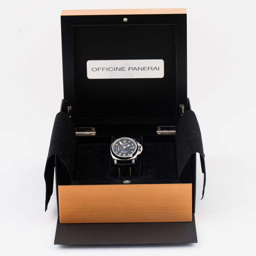 Panerai Luminor GMT