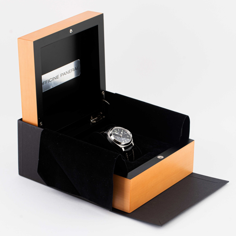 Panerai Luminor GMT