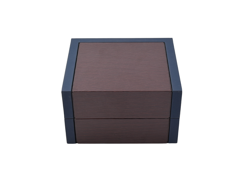 Corum Admiral's Cup Leap Second Gold