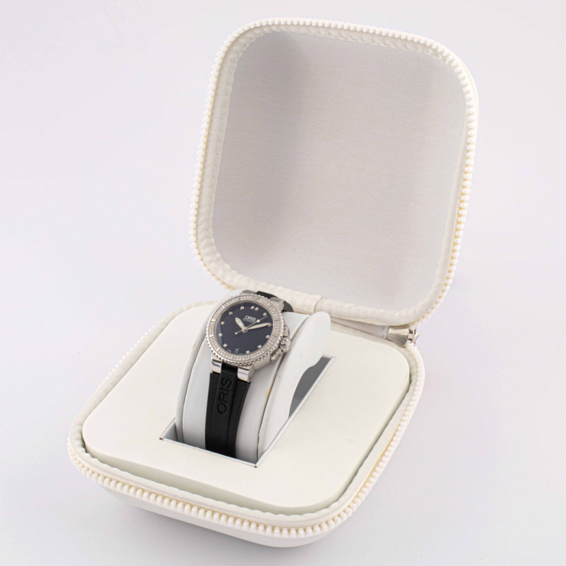 Oris Aquis Date Diamonds