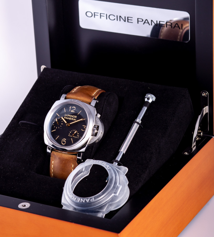 Panerai Luminor 1950 3 Days Power Reserve