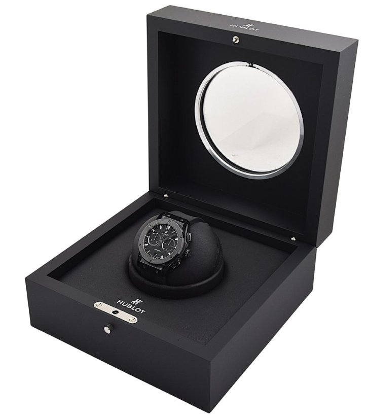 HUBLOT Classic Fusion Black Magick