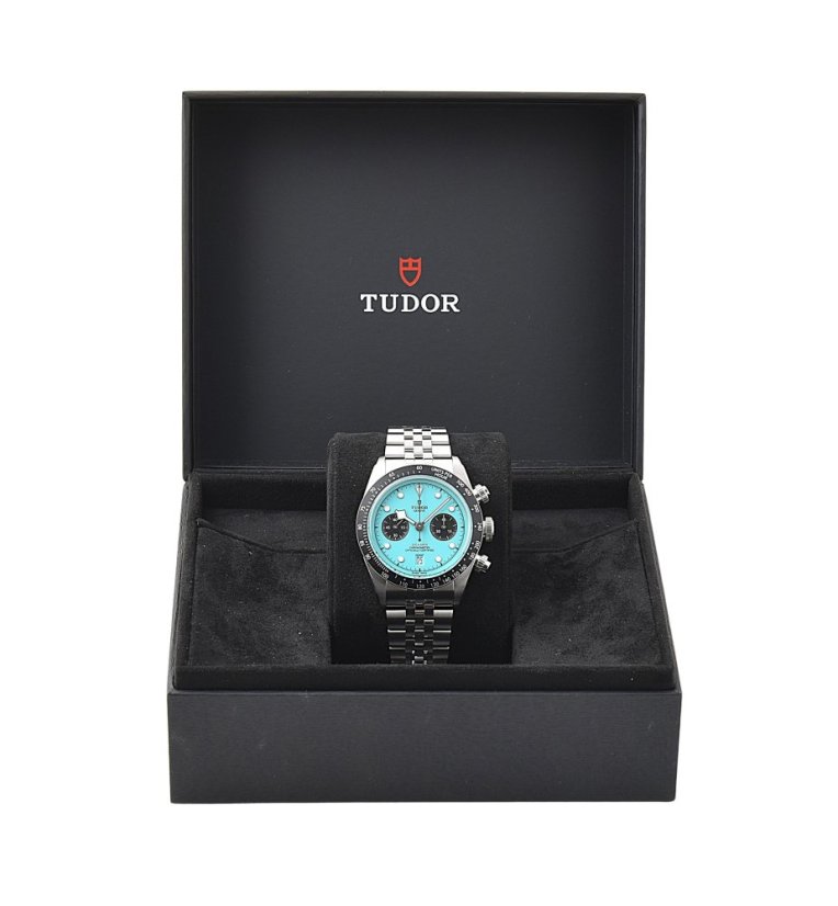 TUDOR Black Bay Chrono Flamingo Blue