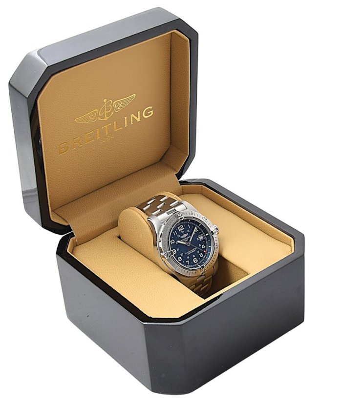 BREITLING Colt Chronometre