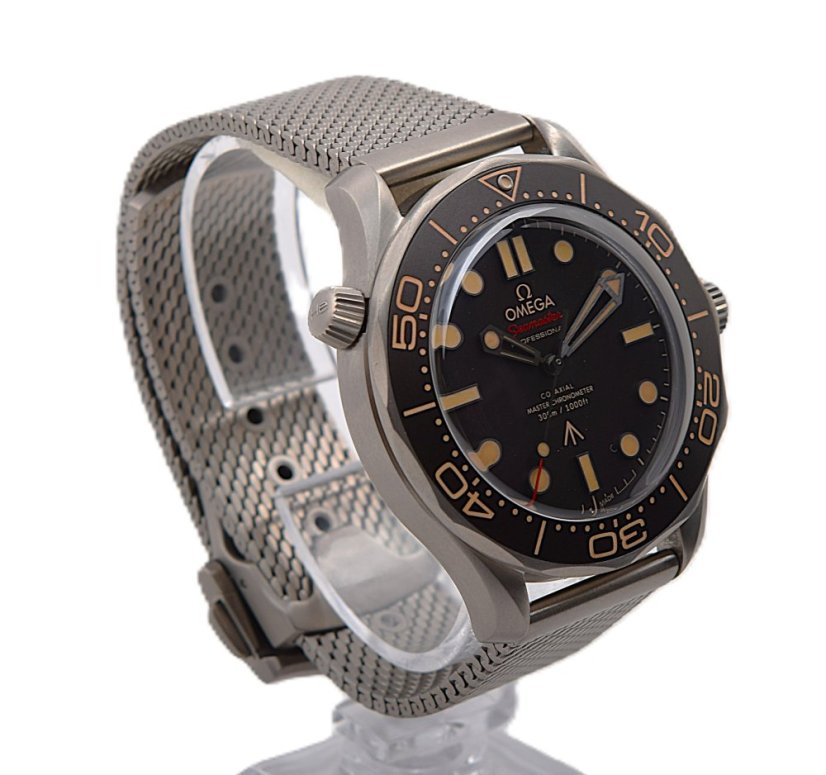 Omega Seamaster Diver 300M  007  No Time to Die