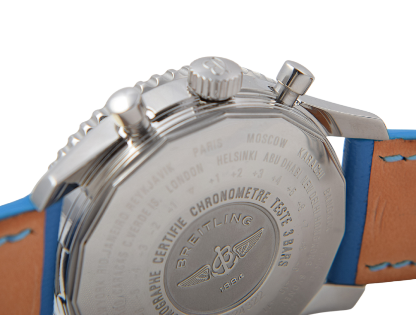 Breitling Navitimer World GMT Chronograph