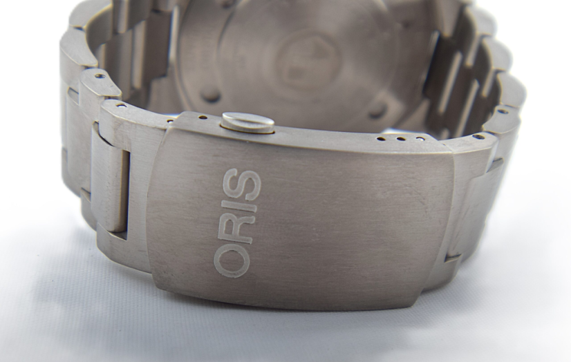 Oris Divers Titan 51mm
